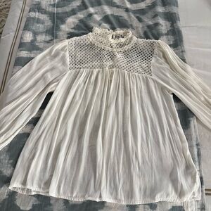 GAP Cream Lace Top size s